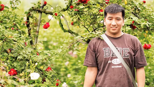 Dùng TikTok đưa hoa hồng Mê Linh đi muôn phương