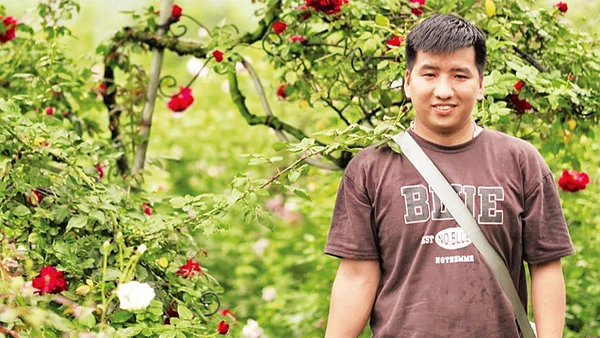 Dùng TikTok đưa hoa hồng Mê Linh đi muôn phương