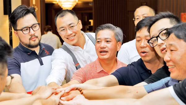 Hội đồng Doanh nghiệp gia đình Việt Nam gặp mặt nhân ngày thành lập 28/6. Ảnh: Khánh An