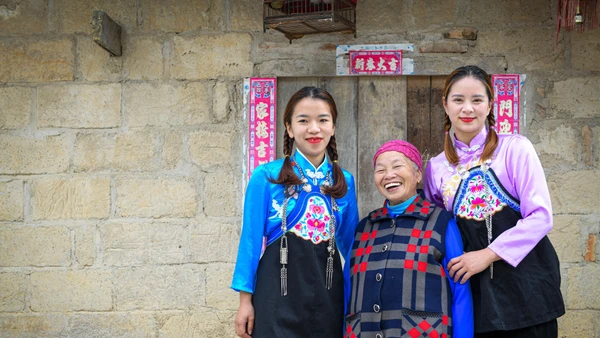 [Ảnh] Vẻ đẹp người Hoa nơi thị trấn Phó Bảng cổ kính