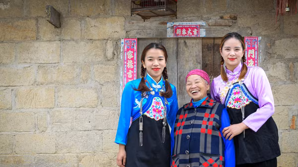 [Ảnh] Vẻ đẹp người Hoa nơi thị trấn Phó Bảng cổ kính