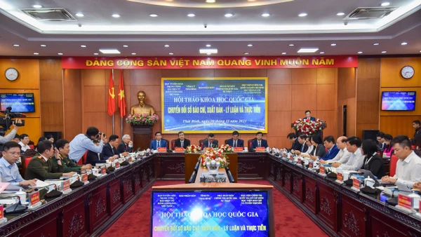 Toàn cảnh Hội thảo khoa học quốc gia “Chuyển đổi số báo chí, xuất bản - Lý luận và thực tiễn”. (Ảnh: NHẬT QUANG)