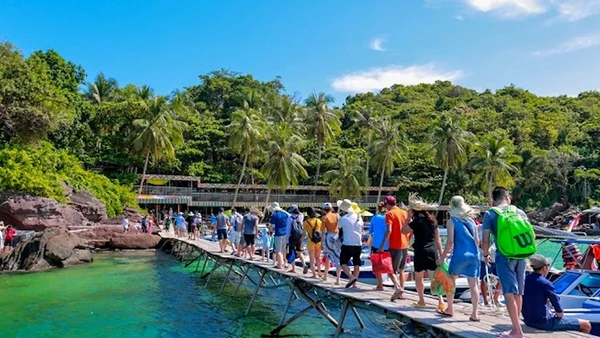 [Video] Cảnh báo quảng cáo du lịch giả mạo tại Vườn quốc gia Phú Quốc