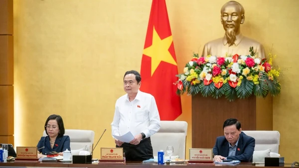 Chủ tịch Quốc hội Trần Thanh Mẫn phát biểu bế mạc phiên họp. (Ảnh: DUY LINH) 