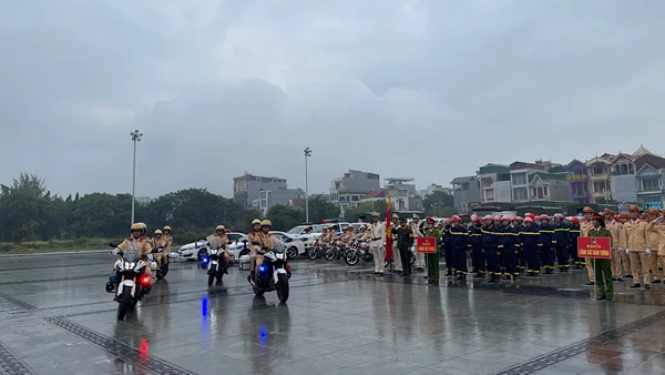 Công an tỉnh Hải Dương ra quân trấn áp tội phạm trong dịp Tết Dương lịch và Tết Nguyên đán.