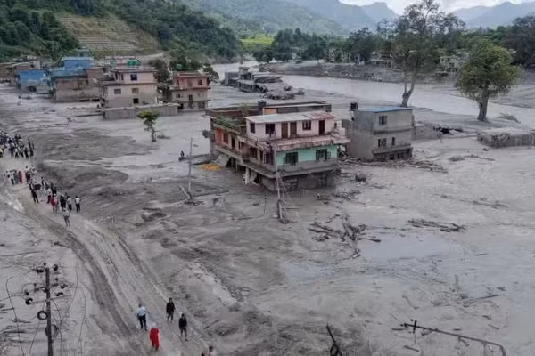 Khu vực Nuwakot, Nepal tan hoang sau trận lũ quét ngày 26/8. (Ảnh: Tân Hoa Xã)