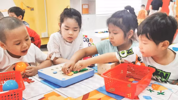 Học sinh Thành phố Hồ Chí Minh tham gia các hoạt động STEM. (Ảnh mang tính chất minh họa)
