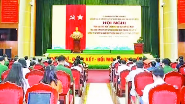 Hội nghị triển khai “Chiến dịch 500 ngày đêm đẩy mạnh thực hiện tìm kiếm, quy tập và xác định danh tính hài cốt liệt sĩ (Ảnh ML)