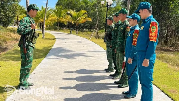 Các lực lượng trên biên giới tỉnh Đồng Nai phối hợp tuần tra bảo vệ đường biên, muốc giới.