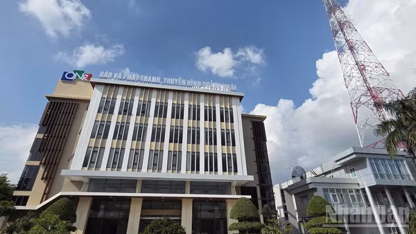 Báo và Phát thanh, Truyền hình Quảng Ngãi phấn đấu trở thành cơ quan báo chí địa phương nằm trong tốp chuyển đổi số xuất sắc. (Ảnh: HIỂN CỪ)
