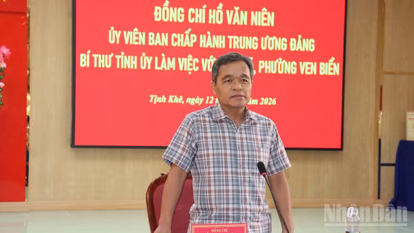 Ủy viên Trung ương Đảng, Bí thư Tỉnh ủy Quảng Ngãi Hồ Văn Niên phát biểu kết luận tại buổi làm việc.