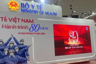 Triển lãm "Y tế Việt Nam - Hành trình 80 năm vì sức khỏe nhân dân".