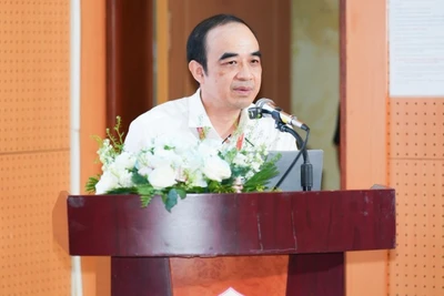 Giáo sư, Tiến sĩ Nguyễn Hữu Tú, Hiệu trưởng Trường Đại học Y Hà Nội phát biểu.