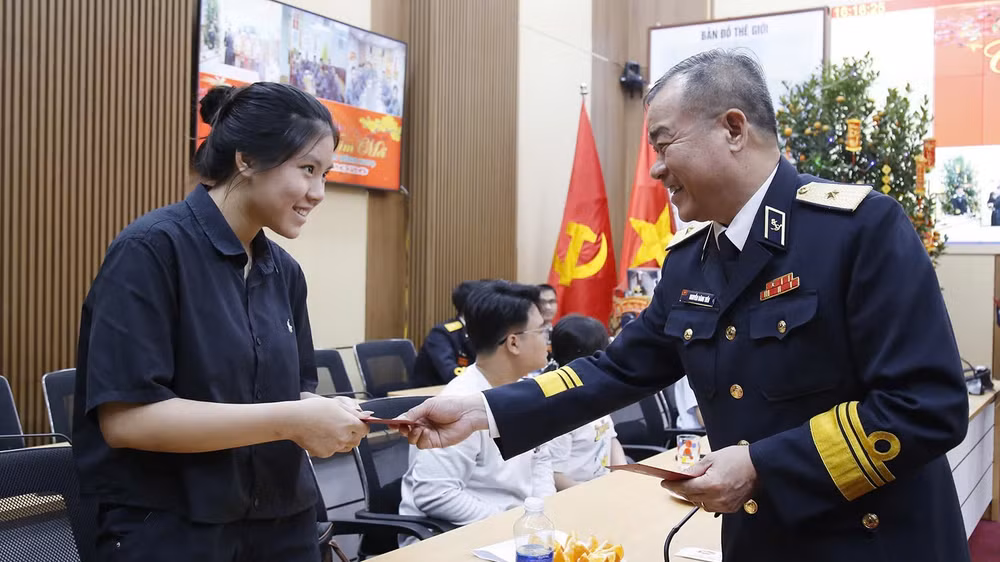 9-chuan-do-doc-nguyen-dang-tien-chinh-uy-vung-3-hai-quan-dong-vien-gia-dinh-than-nhan-quan-nhan-5392.jpg