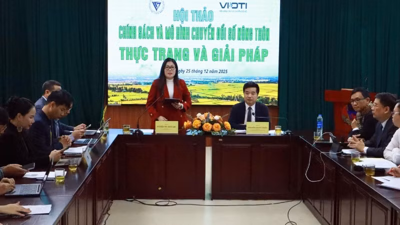 Toàn cảnh Hội thảo “Chính sách và mô hình chuyển đổi số nông thôn: Thực trạng và giải pháp” sáng 25/12.