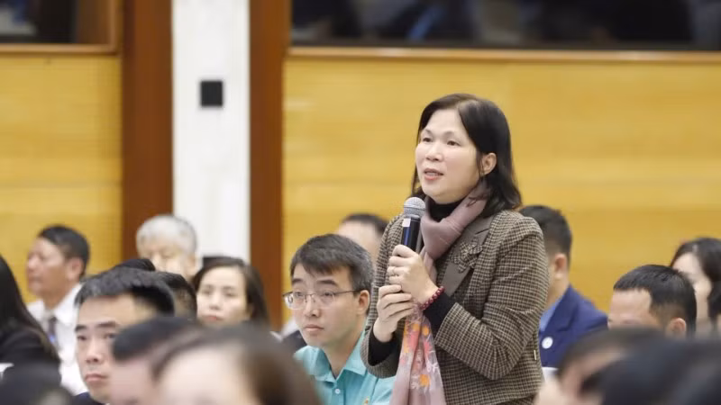 pham-thi-ly-1040-1447.jpg