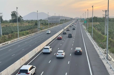Cao tốc Phan Thiết-Dầu Giây.