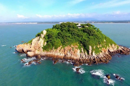 Thắng tích Hòn Bà.