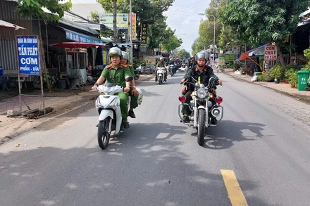 Phối hợp cùng Công an xã, Phòng Cảnh sát giao thông tổ chức tuần tra bảo đảm an ninh trật tự và trật tự an toàn giao thông.