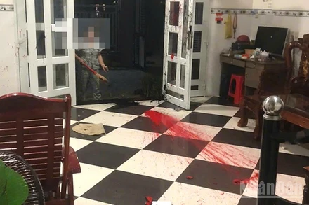 Một ngôi nhà bị các đối tượng tạt nước sơn.