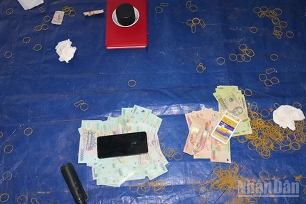 Tang vật được thu giữ tại hiện trường. (Ảnh: Công an cung cấp)