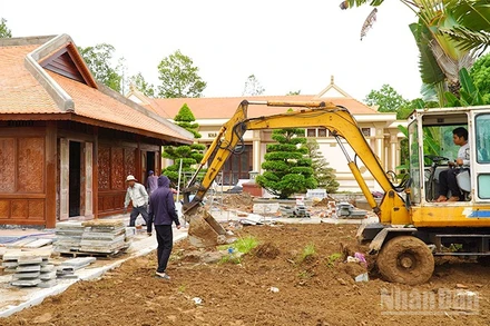 Một hạng mục công trình của dự án đang được thi công.