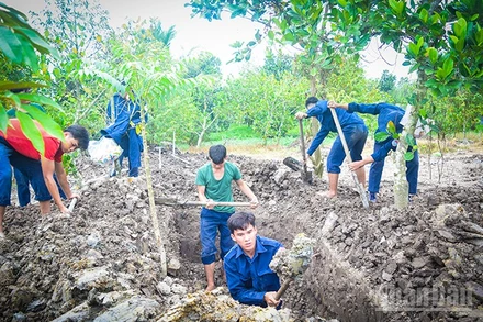 Đội K91 mở rộng khu vực đào tìm với gần 500m³ đất.