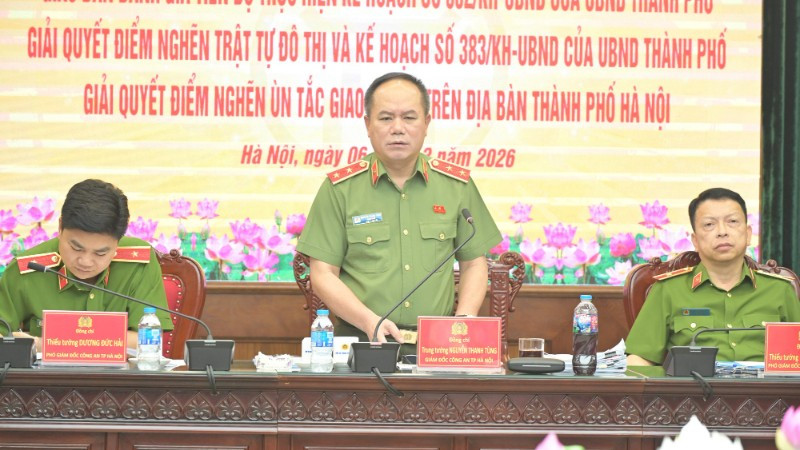 Hội nghị trực tuyến đánh giá kết quả giải quyết điểm nghẽn trật tự đô thị và ùn tắc giao thông thành phố Hà Nội.