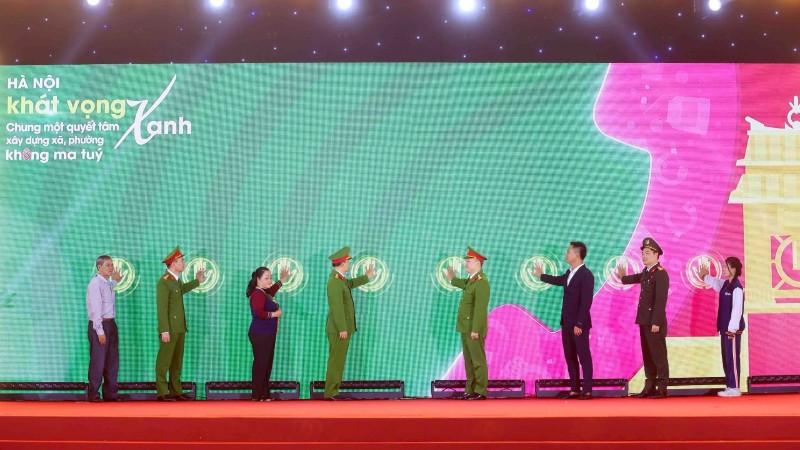 Nghi thức kích hoạt, phát động phong trào “Chung một quyết tâm xây dựng xã, phường không ma túy”.