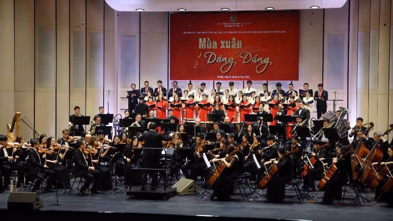 Chương trình dàn dựng công phu.