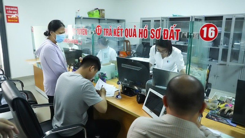 Việc người dân cung cấp, xác thực thông tin góp phần xây dựng nền quản trị đất đai hiện đại, minh bạch, hiệu quả. Ảnh minh họa.