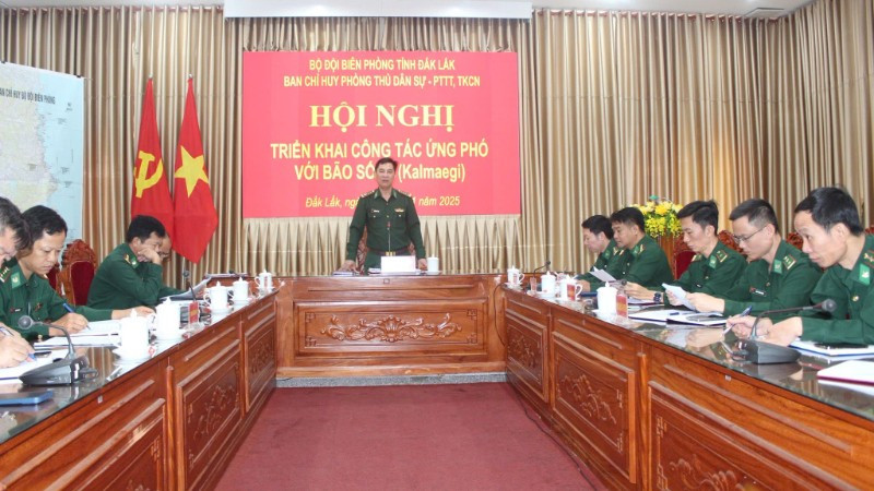 Ban Chỉ huy phòng thủ dân sự, phòng chống thiên tai, tìm kiếm cứu nạn Bộ đội Biên phòng tỉnh Đắk Lắk tổ chức hội nghị triển khai công tác ứng phó với bão số 13.