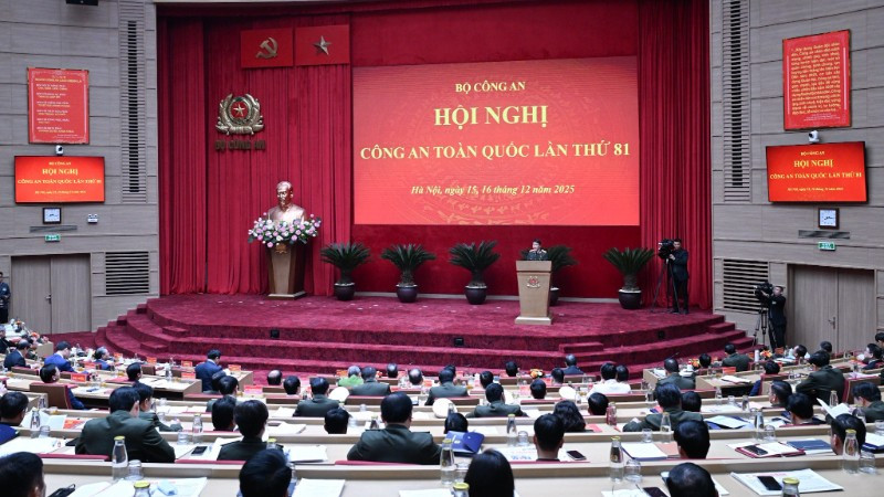 Khai mạc Hội nghị Công an toàn quốc lần thứ 81 Hội nghị Công an toàn quốc lần thứ 81 diễn ra trong hai ngày 15-16/12/2025.