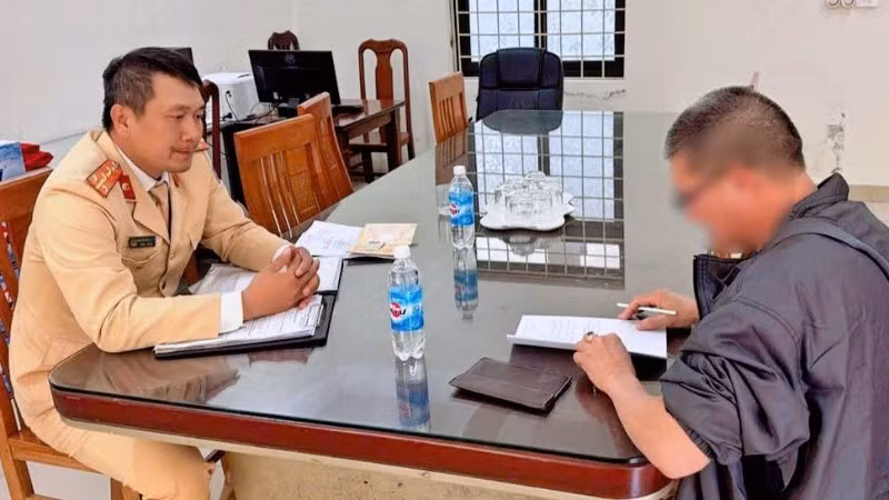 Tài xế Đinh Tiến D. làm việc tại cơ quan công an.