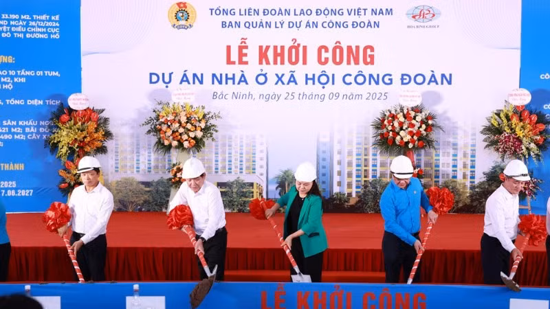 Nghi lễ khởi công dự án nhà ở xã hội công đoàn.