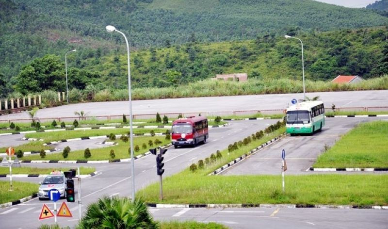 Thành phố Hồ Chí Minh và Hà Nội có nhiều trung tâm đủ điều kiện sát hạch lái xe nhất. (Ảnh minh họa)