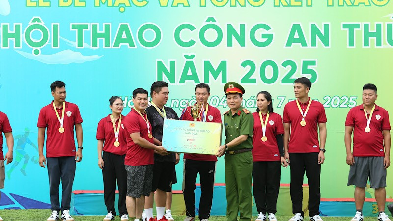 Bế mạc hội thao.