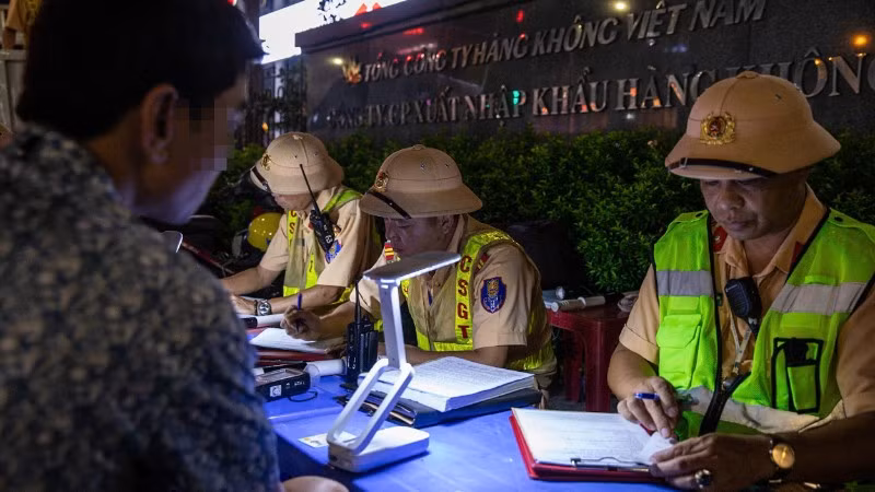 Kiểm soát chặt nồng độ cồn tại các cửa ngõ Thủ góp phần răn đe, nâng cao ý thức của người tham gia giao thông.