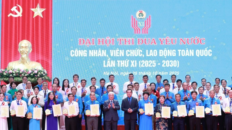 Tôn vinh tập thể, cá nhân điển hình tiên tiến phong trào thi đua công nhân, viên chức, lao động toàn quốc giai đoạn 2020-2025.