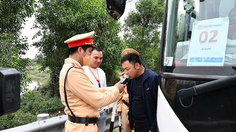 6 tháng đầu năm, tai nạn giao thông giảm cả 3 tiêu chí.