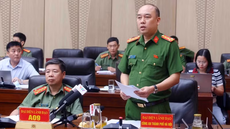 Đại tá Nguyễn Đức Long, Phó Giám đốc Công an thành phố Hà Nội thông tin tại họp báo.