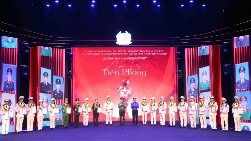 Các gương mặt trẻ Công an tiêu biểu năm 2025.