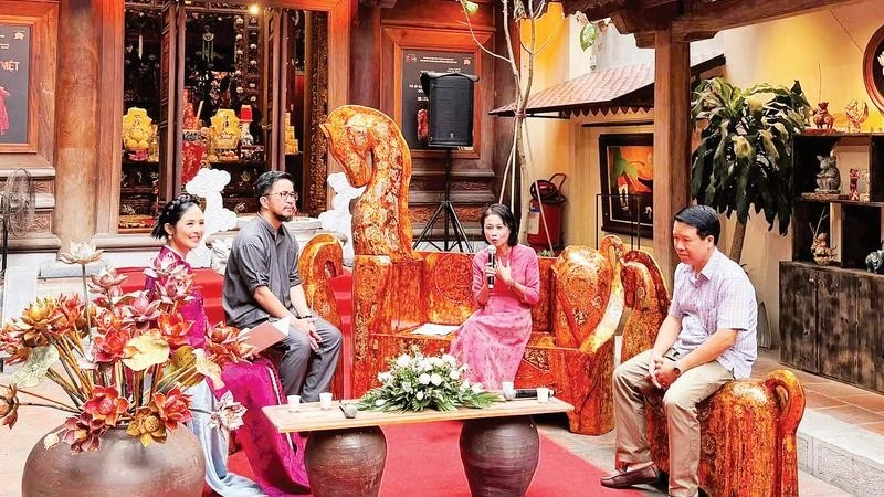 Đình Hà Vĩ trở thành không gian văn hóa sơn mài giữa lòng phố cổ Hà Nội