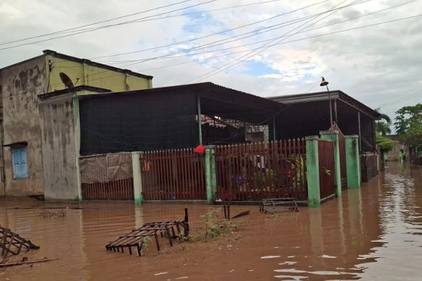 Xã Sông Lũy có nhiều nhà bị ngập sâu.