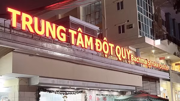 [Infographic] Đột quỵ: Đừng để những “tín hiệu lạ” trở thành bi kịch