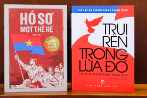 Bìa hai cuốn sách chào mừng 95 năm Ngày thành lập Đoàn Thanh niên Cộng sản Hồ Chí Minh. (Ảnh: Nhà xuất bản Trẻ)
