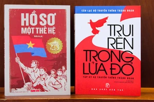 Bìa hai cuốn sách chào mừng 95 năm Ngày thành lập Đoàn Thanh niên Cộng sản Hồ Chí Minh. (Ảnh: Nhà xuất bản Trẻ)