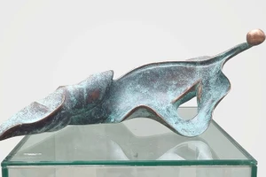 Một tác phẩm trong triển lãm "Ngẫm 2" của nhà điêu khắc Trần Việt Hưng. (Ảnh: Tác giả cung cấp)