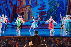 Một cảnh trong vở ballet "Kẹp hạt dẻ"(Ảnh: HBSO).
