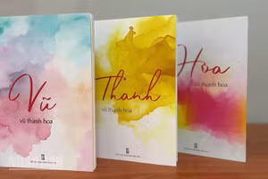Bìa ba tập thơ của nhà thơ Vũ Thanh Hoa. (Ảnh: LINH BẢO)